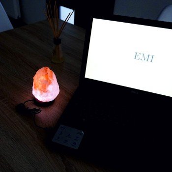 Soľná lampa USB plameň